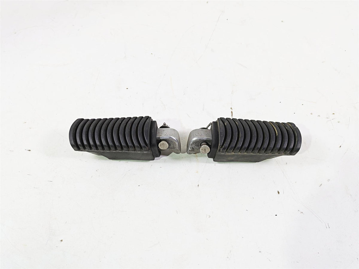 2017 BMW F800GS Adv K75 Passenger Footpeg Foot Peg Set 46717664225 {{ shop.shopifyCountryName }} - Mototech271