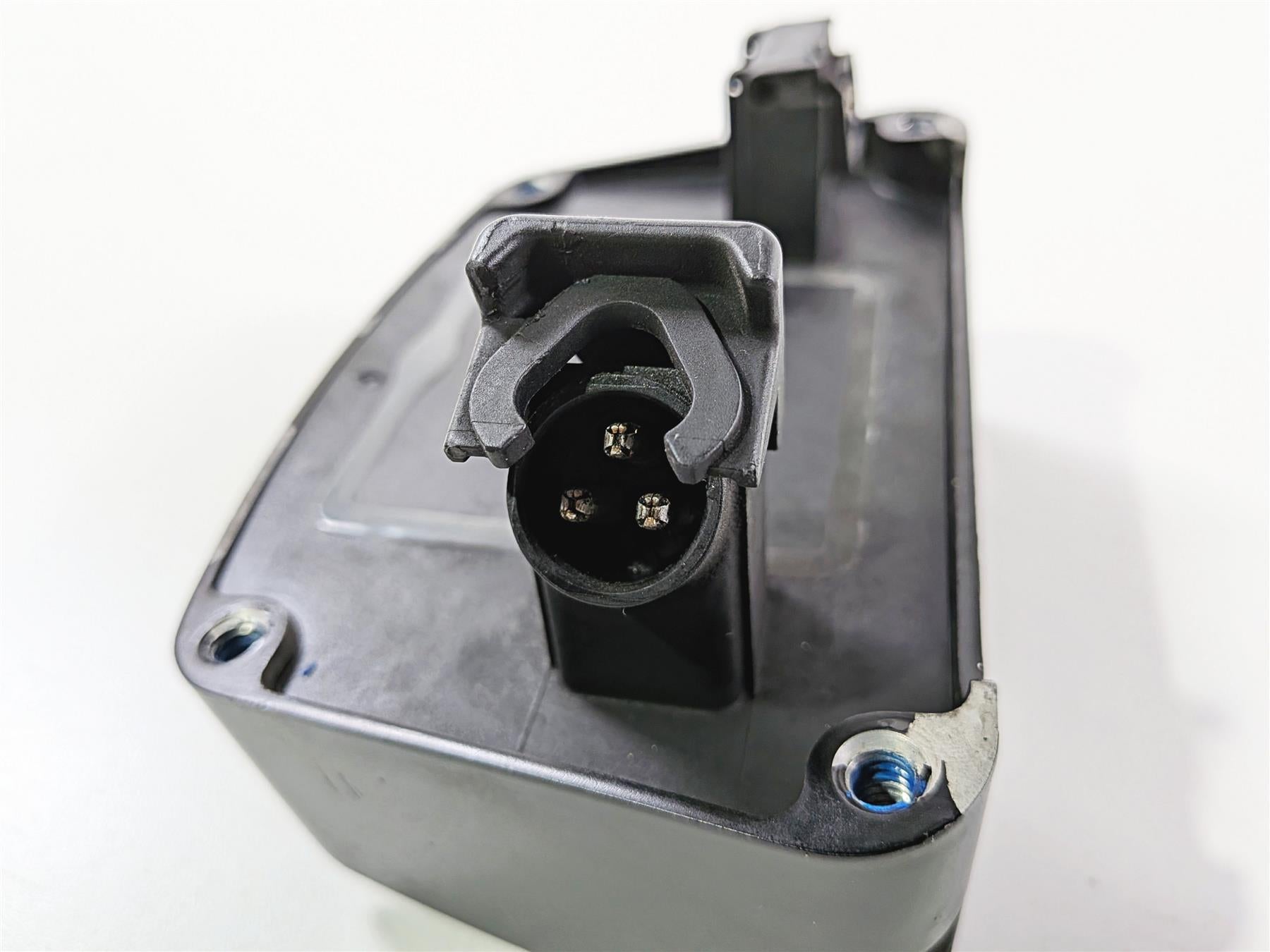 2017 Harley Touring FLHXS Street Glide Rectifier Voltage Regulator 74700025 {{ shop.shopifyCountryName }} - Mototech271