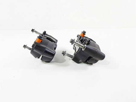2014 Harley FXDL Dyna Low Rider Front Brake Caliper Set 41300001 41300002 {{ shop.shopifyCountryName }} - Mototech271