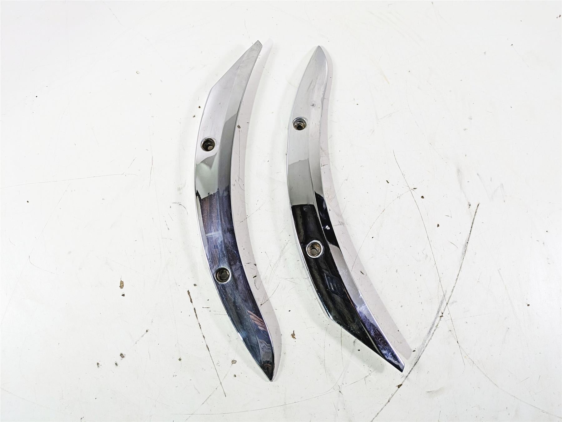 2004 Victory Kingpin Rear Fender Chrome Struts Braces Set - Read 5631319 5631320 {{ shop.shopifyCountryName }} - Mototech271