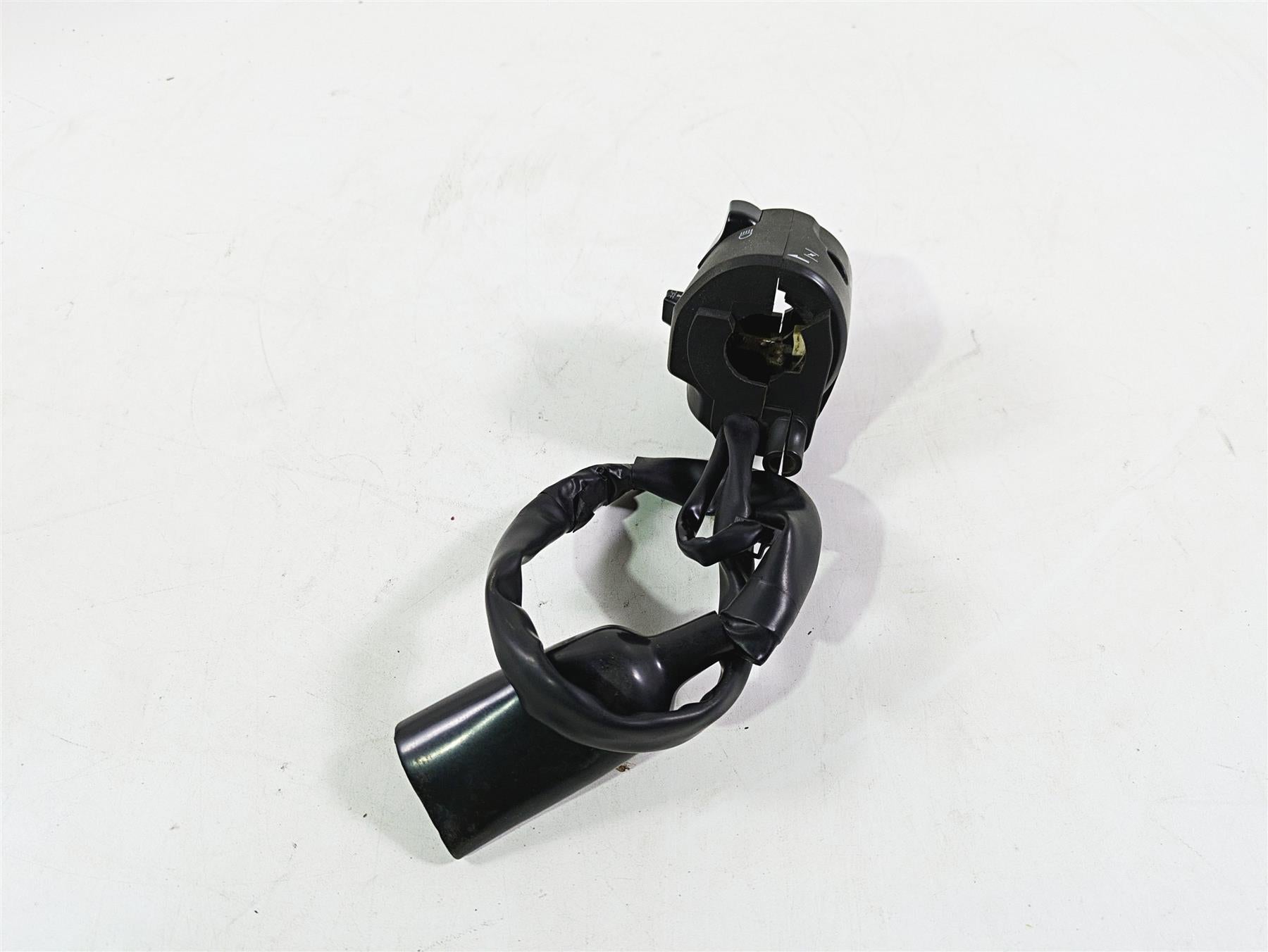 2009 Kawaski EX250 Ninja 250R Left Hand Light Blinker Control Switch 46091-0156 {{ shop.shopifyCountryName }} - Mototech271