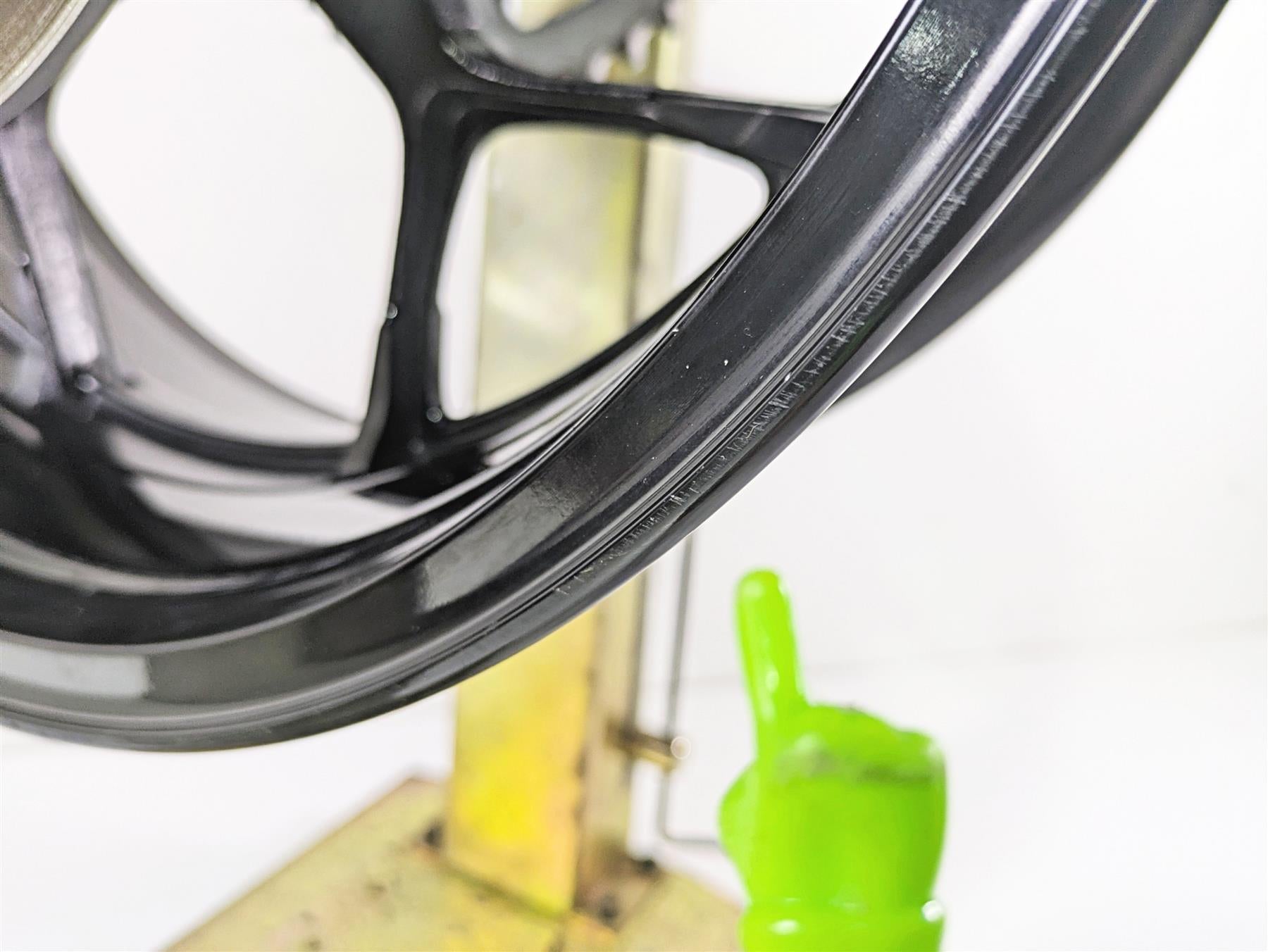 2023 Kawasaki ZX1400 ZX14R Ninja Straight 17x6 Rear Wheel Rim 41073-0731 {{ shop.shopifyCountryName }} - Mototech271