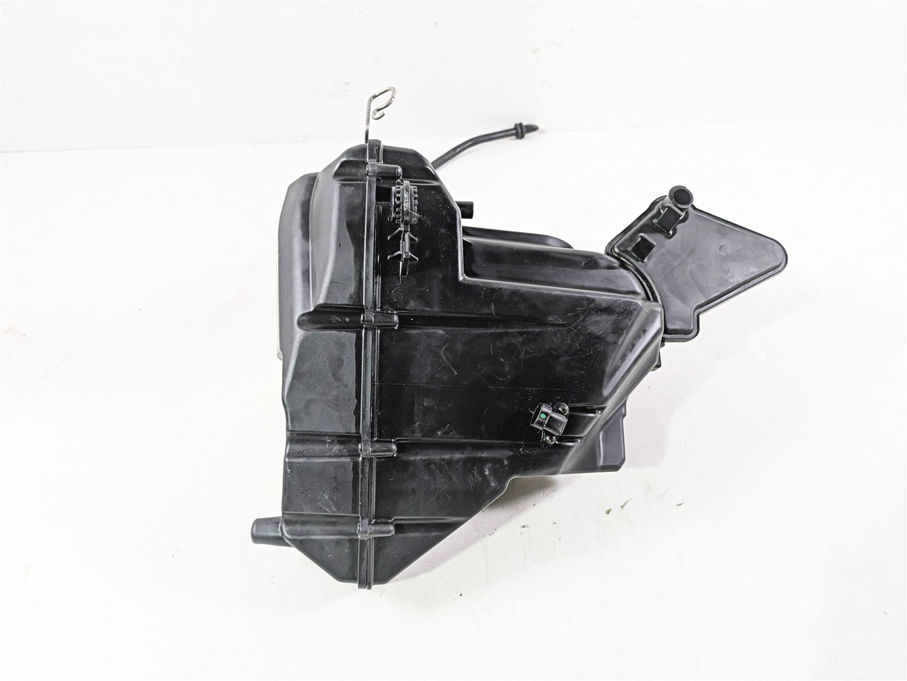 2022 Ducati Scrambler Desert Sled Air Box Cleaner Breather Filter 44219201A {{ shop.shopifyCountryName }} - Mototech271