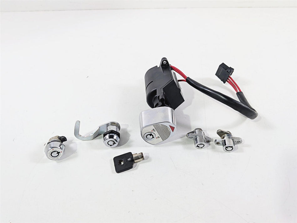2004 Harley Touring FLTRI Road Glide Ignition Switch Key Lock Set 71640-99