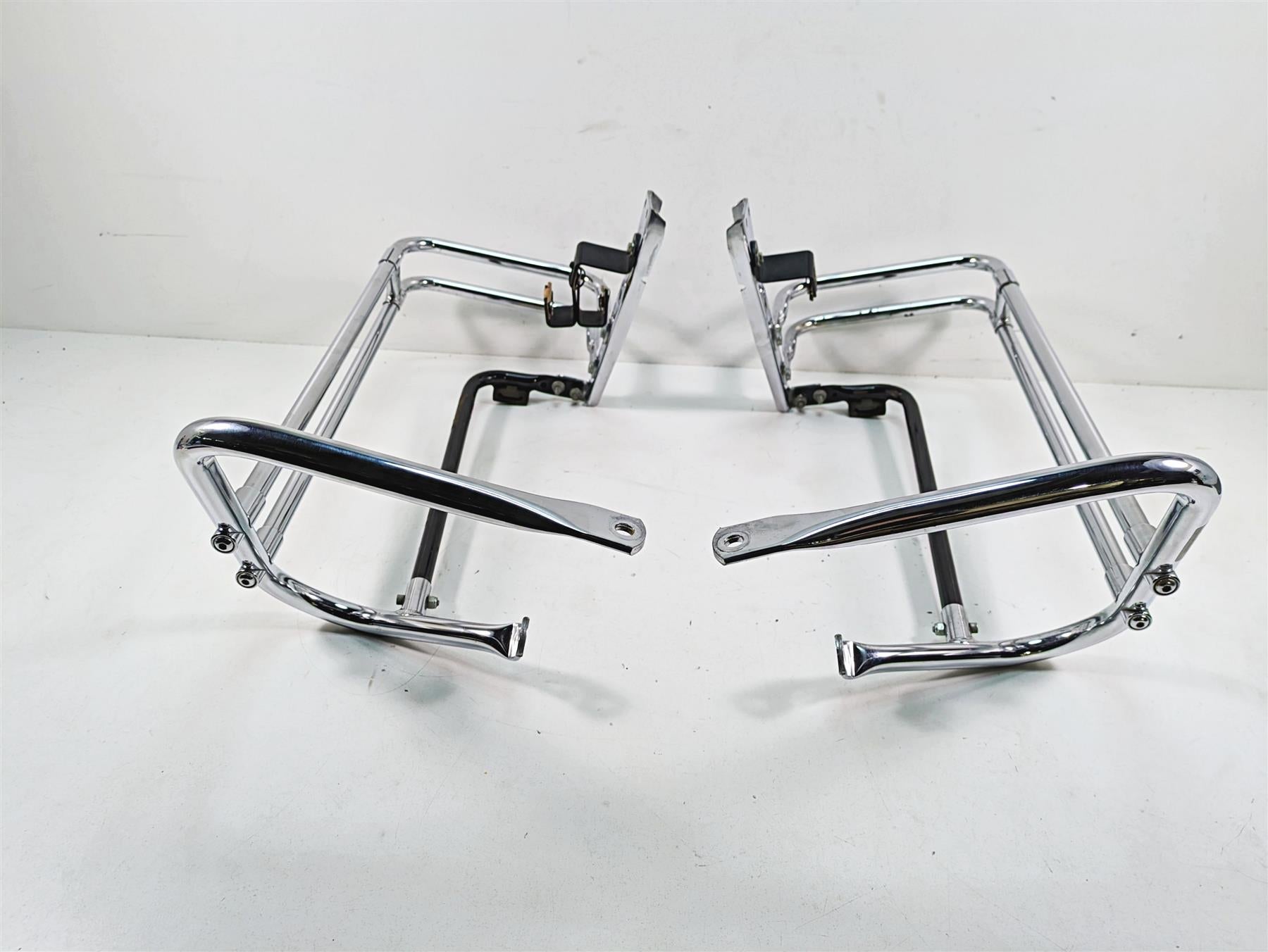 2006 Harley Touring FLHTCUI Electra Glide Saddlebag Guard Rail Set 49172-97 {{ shop.shopifyCountryName }} - Mototech271