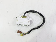 Load image into Gallery viewer, 2002 Honda V-Twin VTX1800 C Indicator Instrument Light Box 37600-MCH-672 | Mototech271

