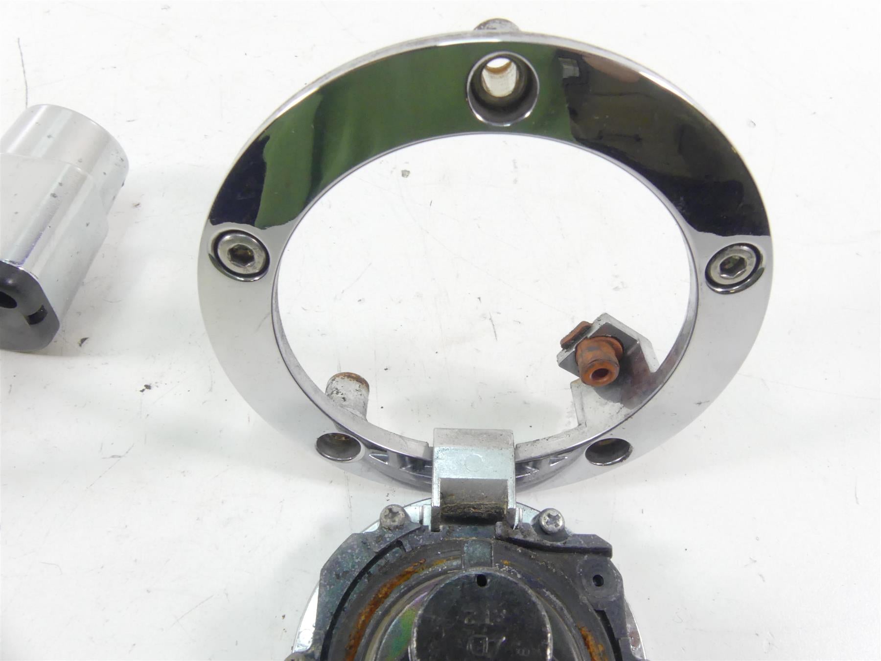 2013 Victory Cross Country Ignition Switch Cas Cap Key Lock Set 4012944 {{ shop.shopifyCountryName }} - Mototech271