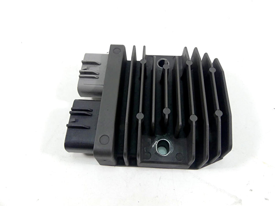 2014 BMW R1200GS K50 Rectifier Voltage Regulator FH020AA 12318523367 {{ shop.shopifyCountryName }} - Mototech271