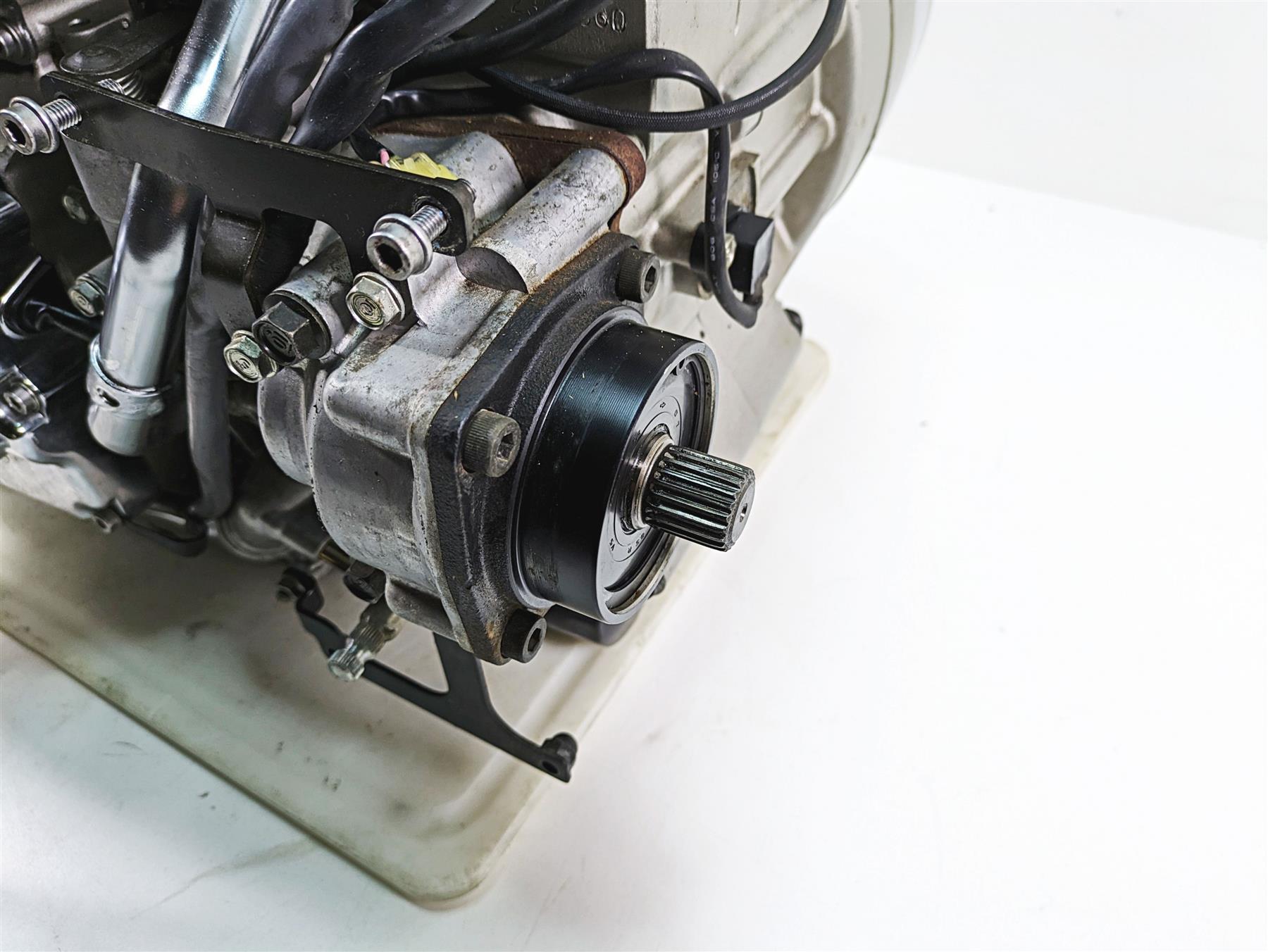 2006 Honda V-Twin VTX1300 R Running Engine Transmission 4k - Vid 11100-MEA-670 {{ shop.shopifyCountryName }} - Mototech271