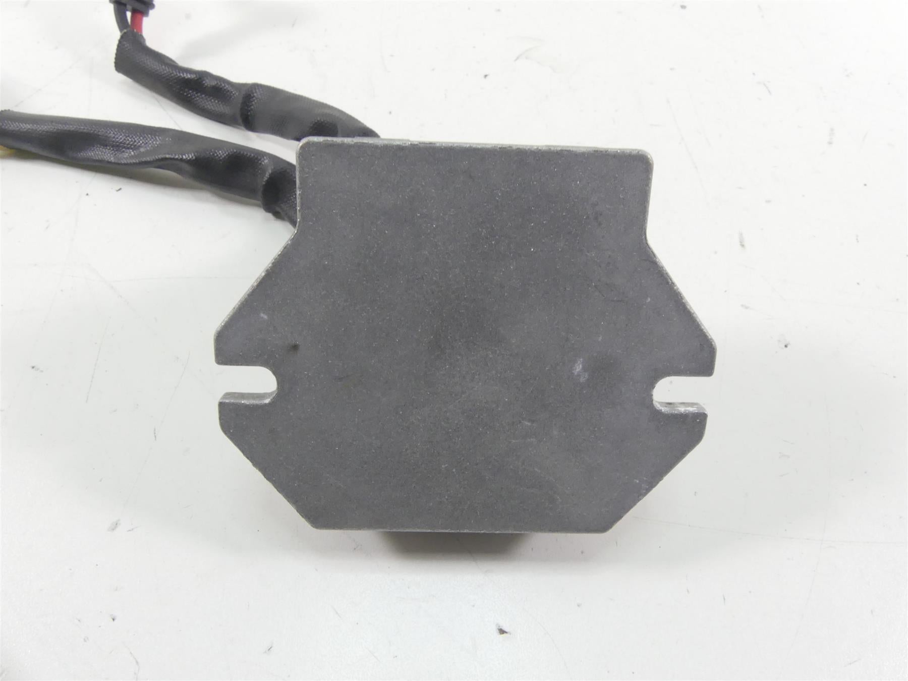 2009 Buell 1125 CR Rectifier Voltage Regulator Y0302.1AMC {{ shop.shopifyCountryName }} - Mototech271