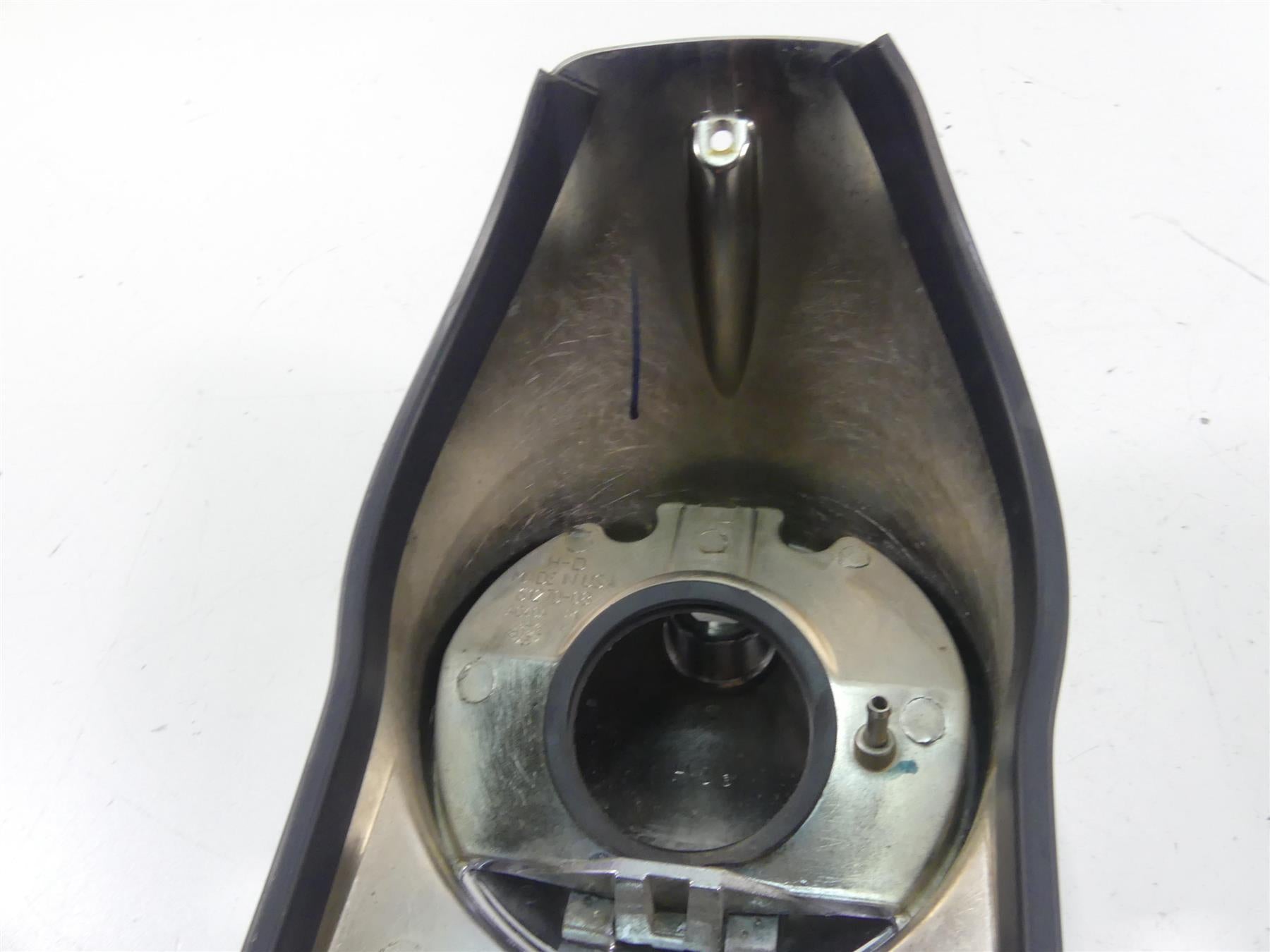2012 Harley Touring FLHTK Electra Glide Fuel Gas Tank Dash Cover 61270-08 {{ shop.shopifyCountryName }} - Mototech271