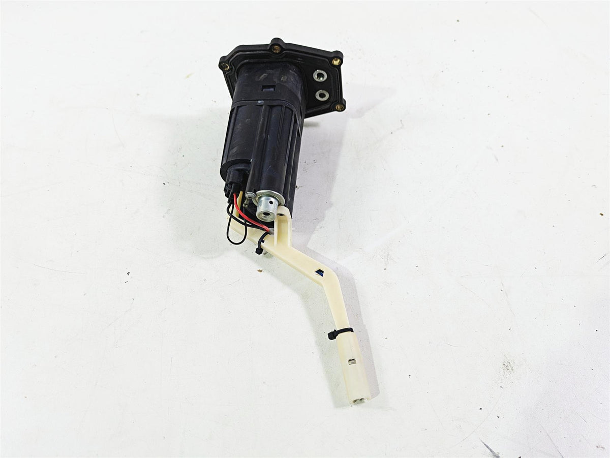 2013 Ducati Hyperstrada 821 Fuel Gas Petrol Pump -Tested 16024281A {{ shop.shopifyCountryName }} - Mototech271