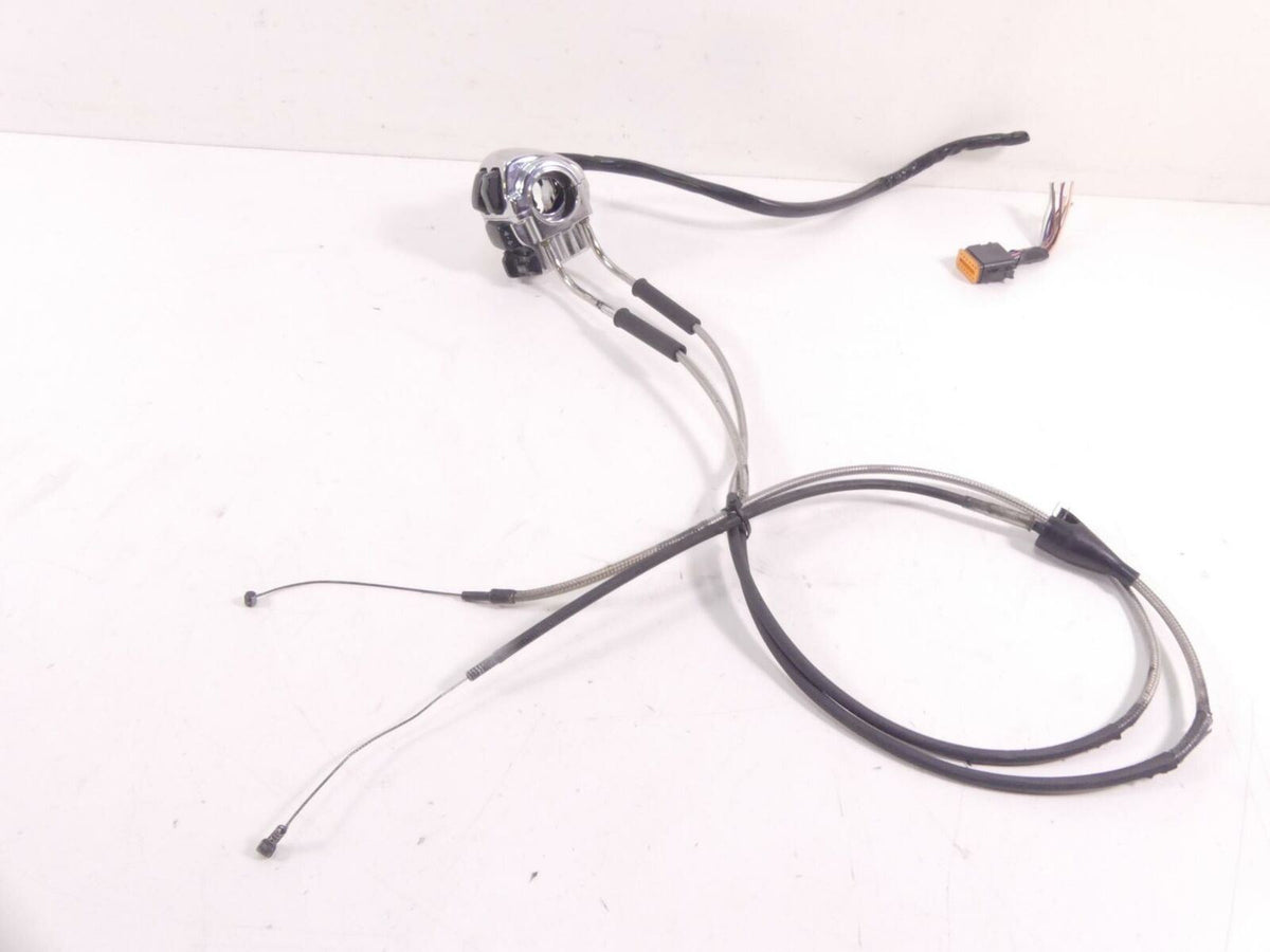 2005 Harley Touring CVO FLHTCSE Electra Glide Right Cntrl Switch -Read 71589-96 {{ shop.shopifyCountryName }} - Mototech271