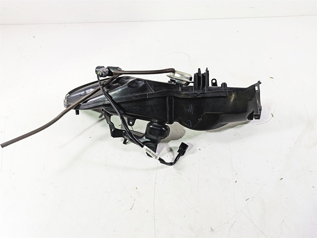 2008 Honda CBR1000RR SC59 Right Upper Air Intake Duct - Read 64330-MFL-672 {{ shop.shopifyCountryName }} - Mototech271