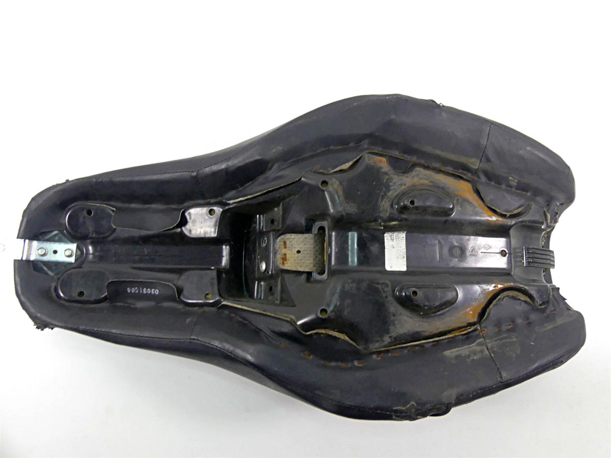 2014 Harley FXDL Dyna Low Rider Seat Saddle Tear - Read 52000136 {{ shop.shopifyCountryName }} - Mototech271