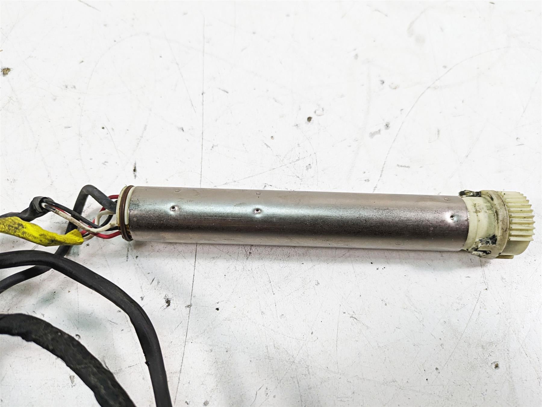 2013 Harley Touring FLHX Street Glide Fly Ride By Wire Sensor - Read 32305-08B {{ shop.shopifyCountryName }} - Mototech271