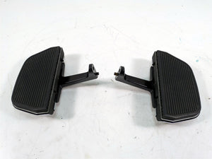 2006 Harley Touring FLHTCUI Electra Glide Passenger Floor Board Set 52719-93B | Mototech271