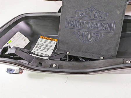 2017 Harley Touring FLHTKSE CVO E-Glide Left Saddlebag Black Garnet 90200414 {{ shop.shopifyCountryName }} - Mototech271