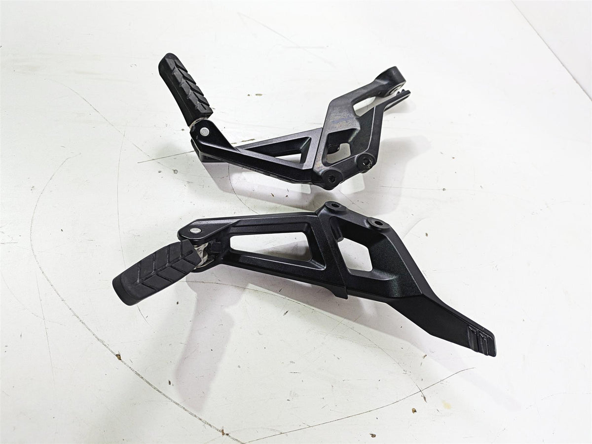 2022 KTM 1290 Super Adventure S Rear Passenger Footpeg Set 61912020090C1 {{ shop.shopifyCountryName }} - Mototech271
