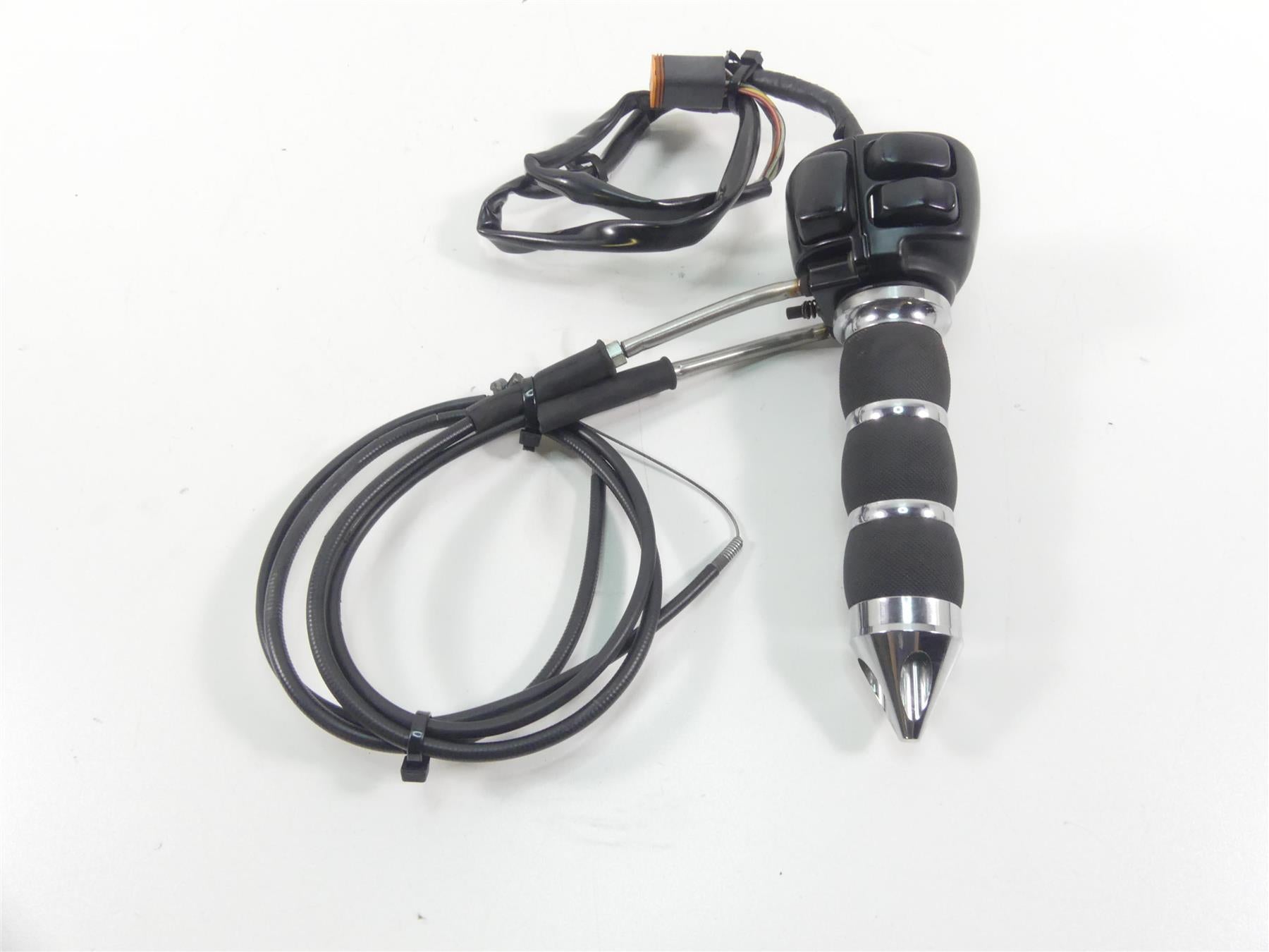 2006 Harley Sportster XL1200 Custom Right Control Switch +Throttle 71589-96B {{ shop.shopifyCountryName }} - Mototech271