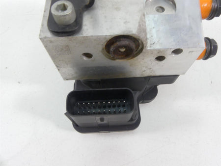 2015 Harley VRSCF Muscle Rod Abs Brake Pump Unit Module Controller 40664-08A {{ shop.shopifyCountryName }} - Mototech271