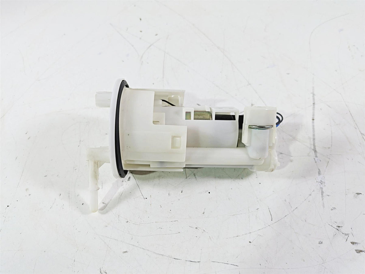 2020 Triumph Daytona 765 Moto2 Denso Fuel Gas Petrol Pump - Tested T2400735 {{ shop.shopifyCountryName }} - Mototech271