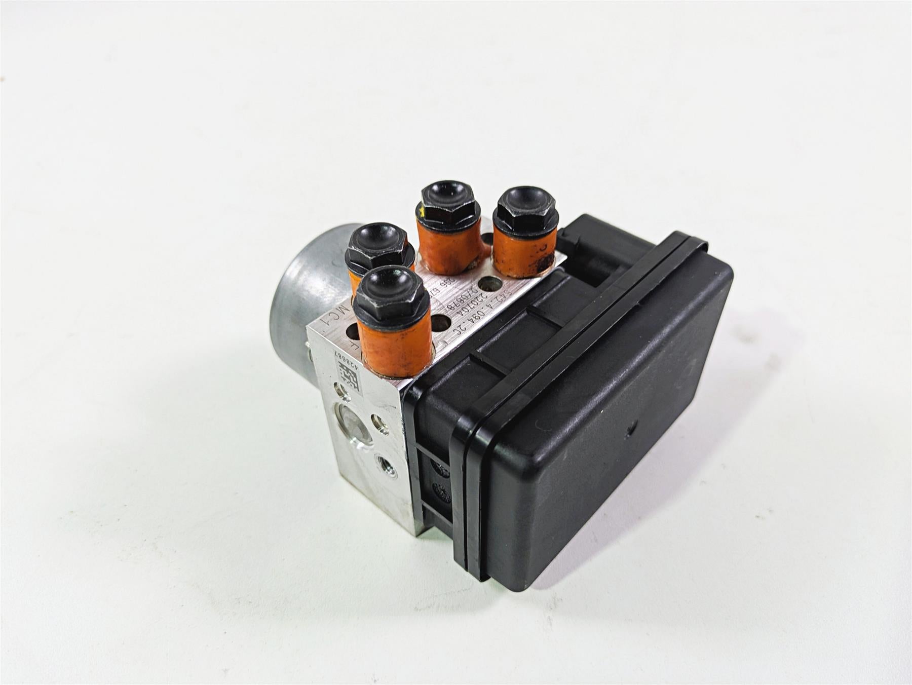 2022 Ducati Streetfighter V2 Abs Brake Pump Control Module 54240951B {{ shop.shopifyCountryName }} - Mototech271
