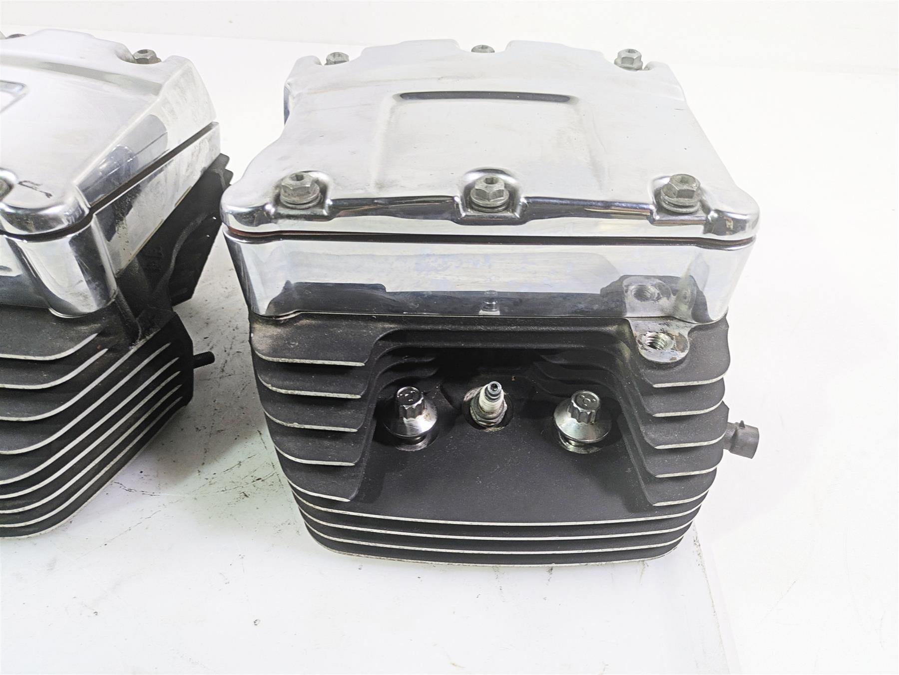 2008 Harley FXDL Dyna Low Rider 105TH Cylinderhead Cylinder Head Set 17178-06A {{ shop.shopifyCountryName }} - Mototech271