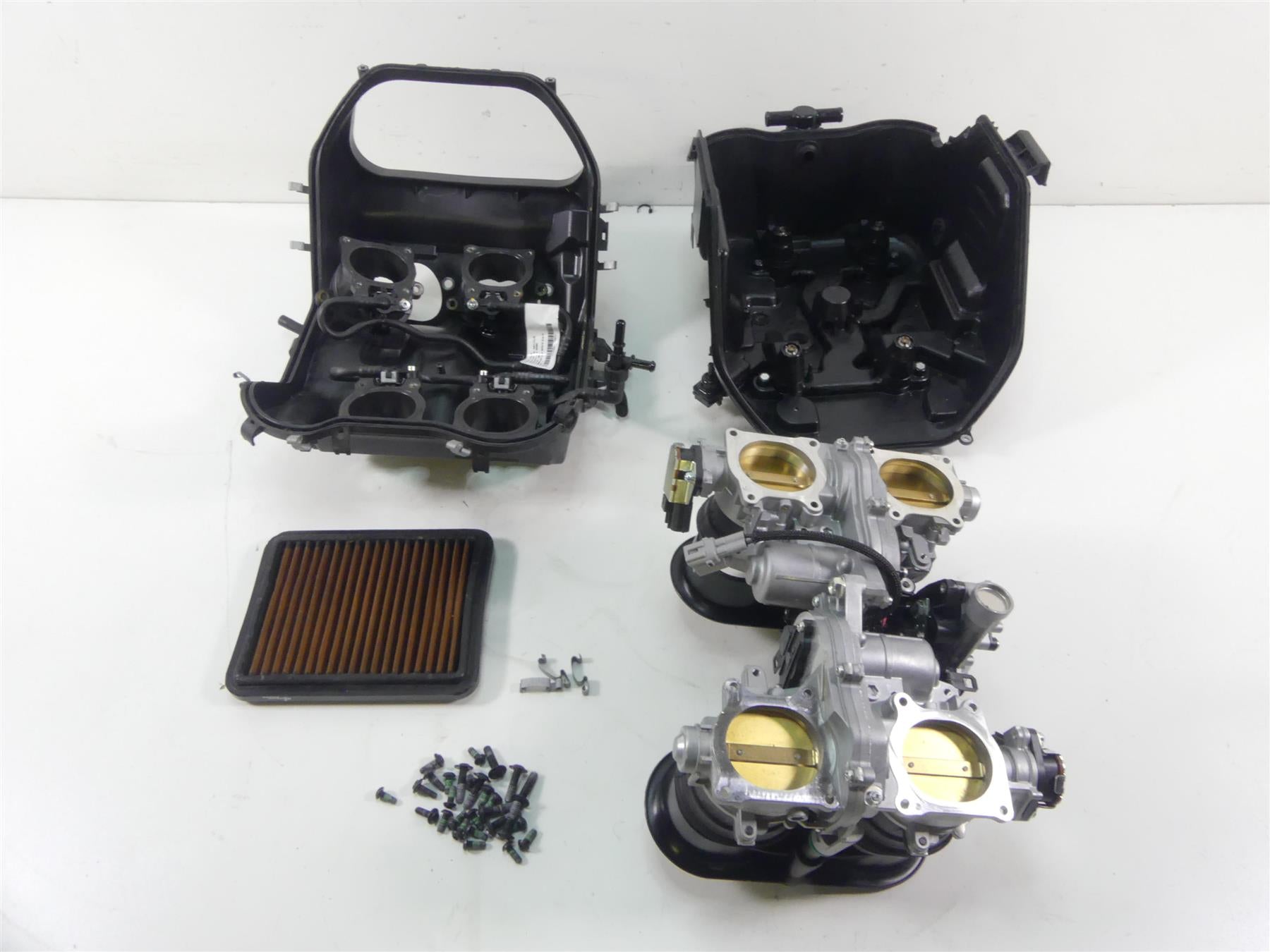 2018 Ducati Panigale 1100 V4 S Throttle Body Air Box Assembly 28221212B {{ shop.shopifyCountryName }} - Mototech271