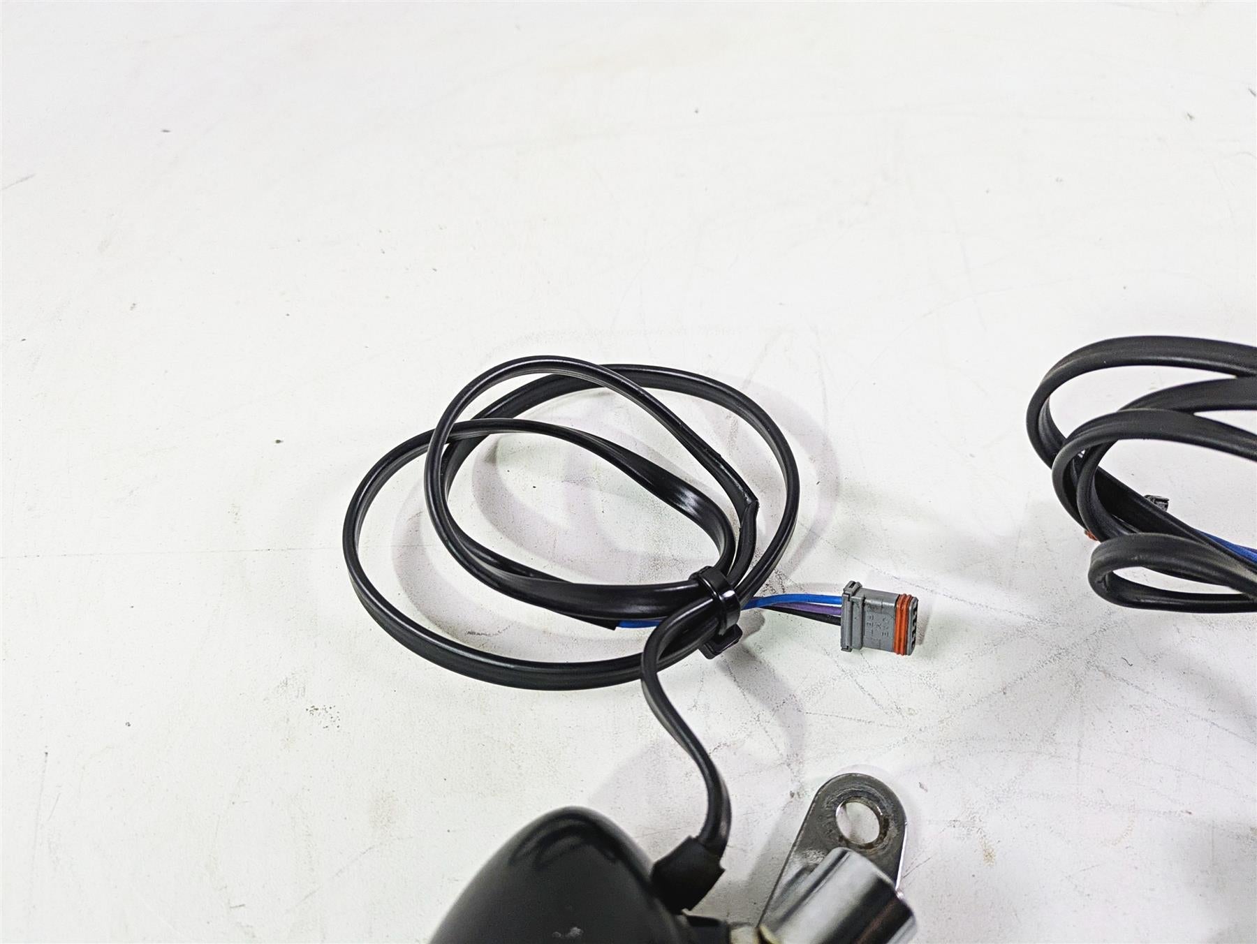 2018 Harley FXBR Softail Breakout Front Blinker Turn Signal Set -Read 67800523 {{ shop.shopifyCountryName }} - Mototech271