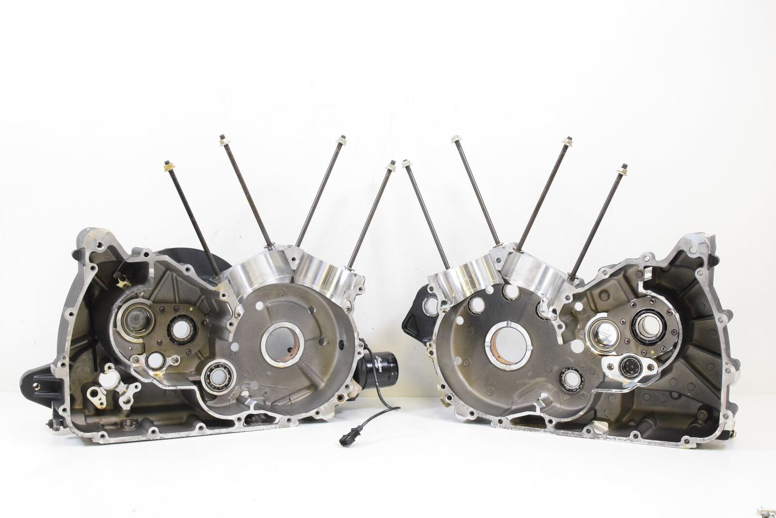 2015 Indian 111ci Roadmaster Engine Crankcase Crank Case Set 5633164 {{ shop.shopifyCountryName }} - Mototech271