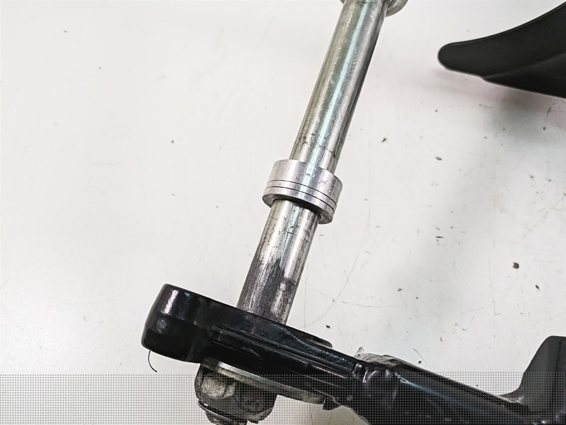 2013 Harley Touring FLHX Street Glide Rear Swing Arm Swingarm 25mm 47549-09A {{ shop.shopifyCountryName }} - Mototech271