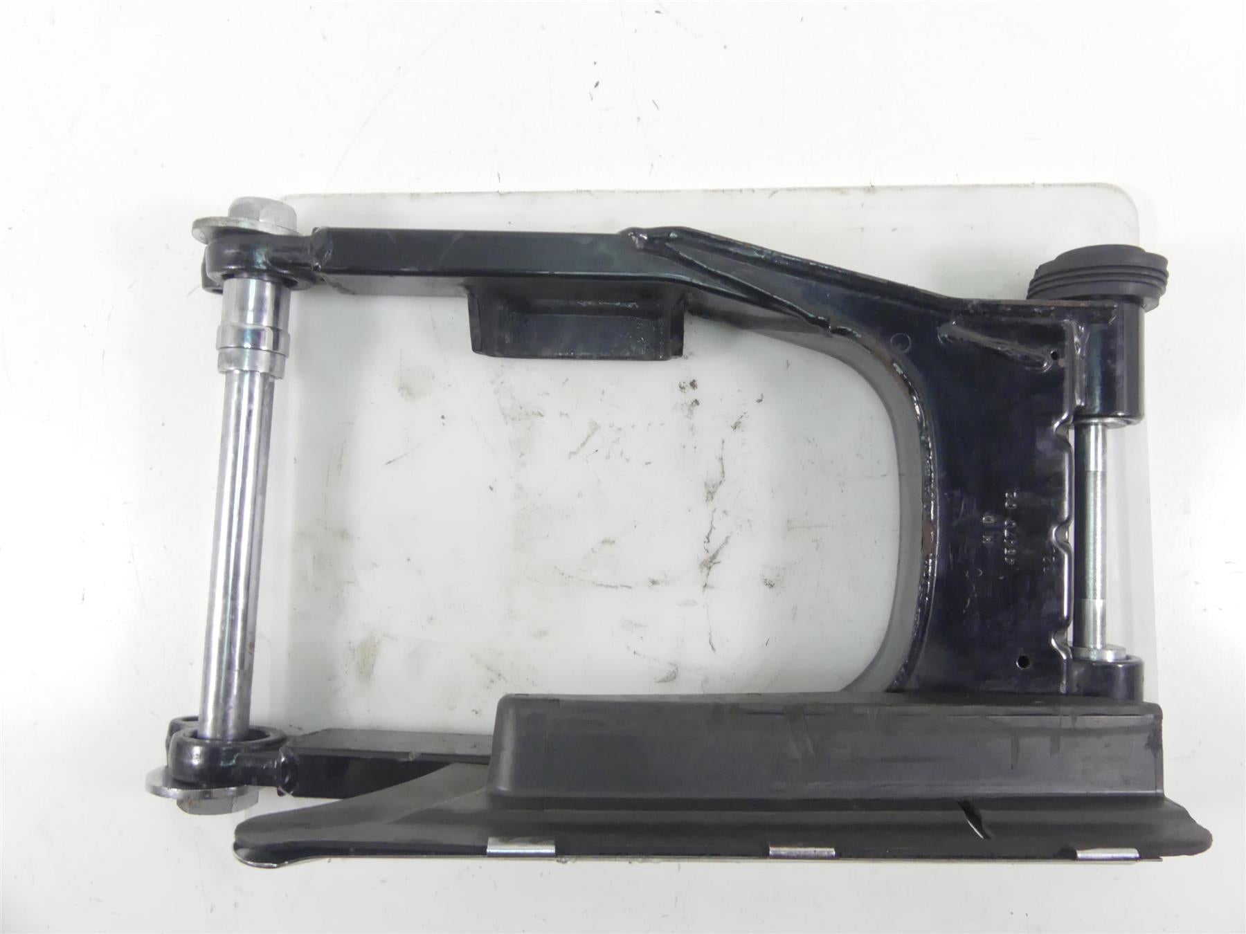 2005 Harley Touring CVO FLHTC SE Electra Glide Swingarm Swing Arm 1" 47549-02 {{ shop.shopifyCountryName }} - Mototech271