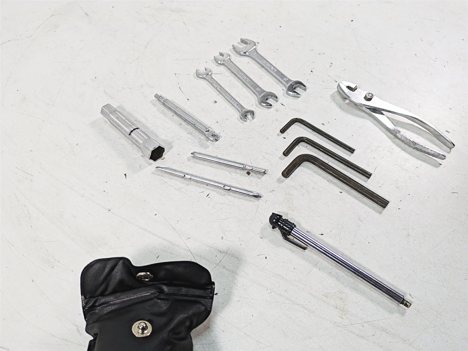 1997 Kawasaki VN1500 Vulcan Oem Stock Tool Bag Set Kit Toolkit 56007-1450 {{ shop.shopifyCountryName }} - Mototech271