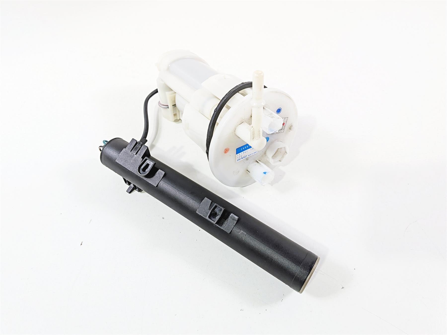 2022 Triumph Tiger 900 GT Pro Denso Fuel Gas Petrol Pump - Tested T2400735 {{ shop.shopifyCountryName }} - Mototech271