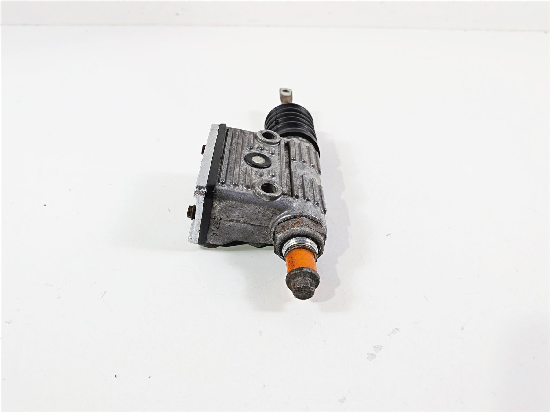 2002 Harley Davidson XLH883 Sportster Rear Brake Master Cylinder 42456-87D {{ shop.shopifyCountryName }} - Mototech271