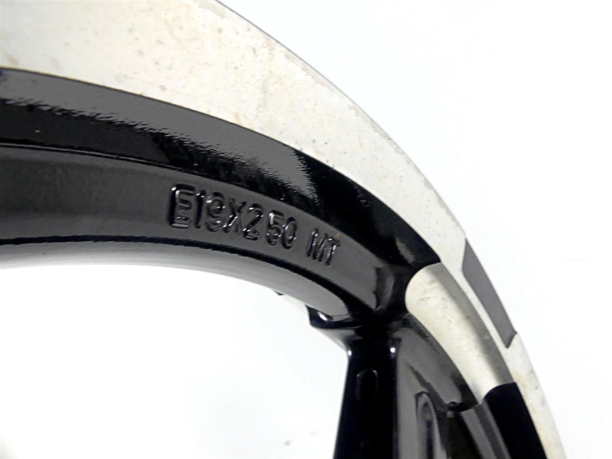 2020 Harley Softail FXST Standard 19x2.5 Annihilator Front Wheel 43300593 {{ shop.shopifyCountryName }} - Mototech271