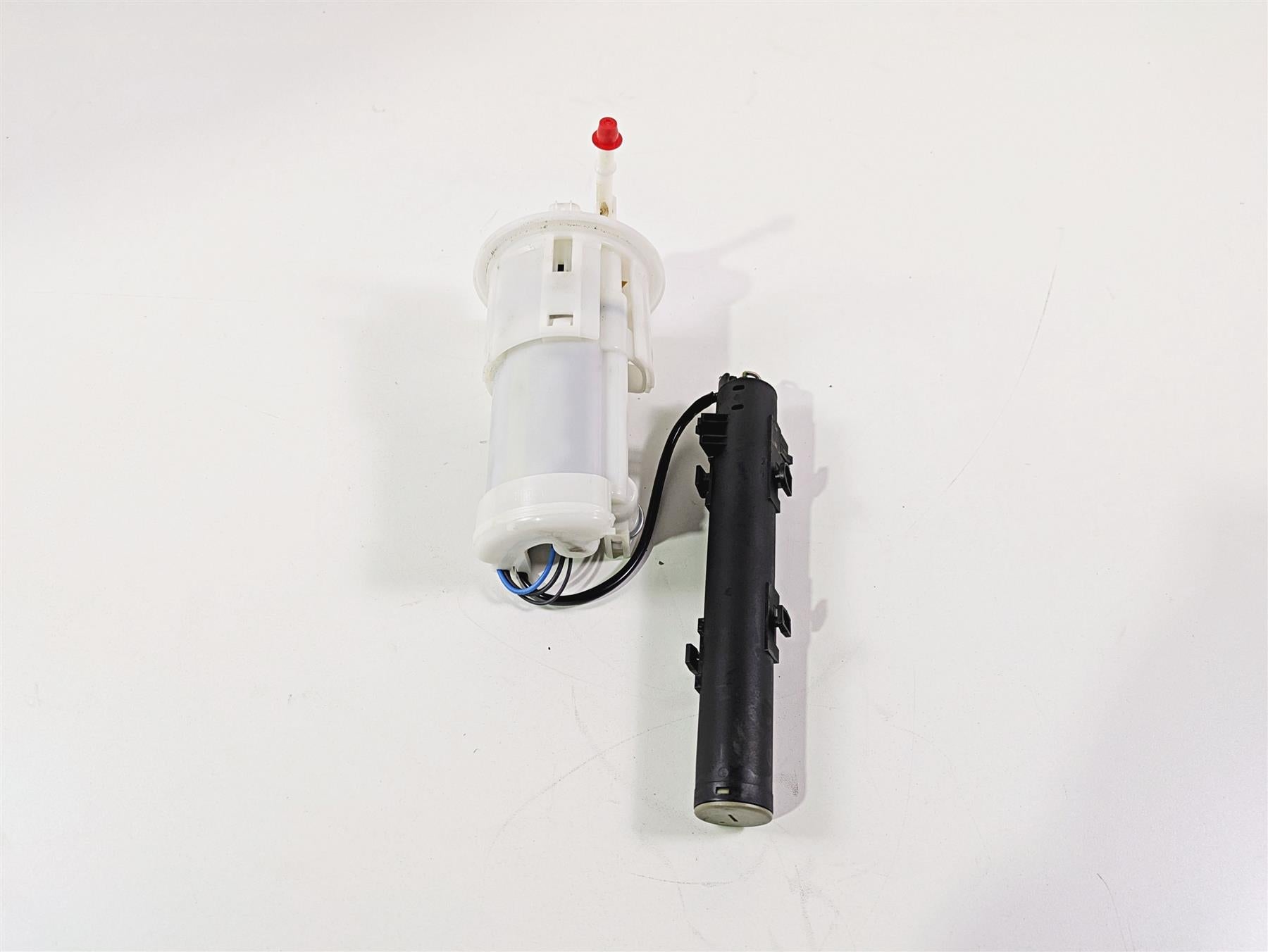 2024 Triumph Tiger 900 GT Fuel Gas Petrol Pump - Tested T2400735 {{ shop.shopifyCountryName }} - Mototech271