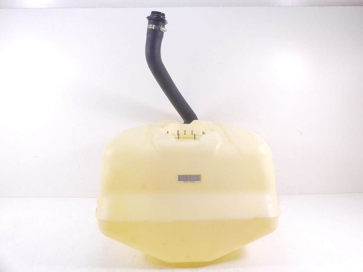 2014 Yamaha Waverunner VXR VX1800 Plastic 18.5g Fuel Gas Tank F2S-U7711-02-00 {{ shop.shopifyCountryName }} - Mototech271