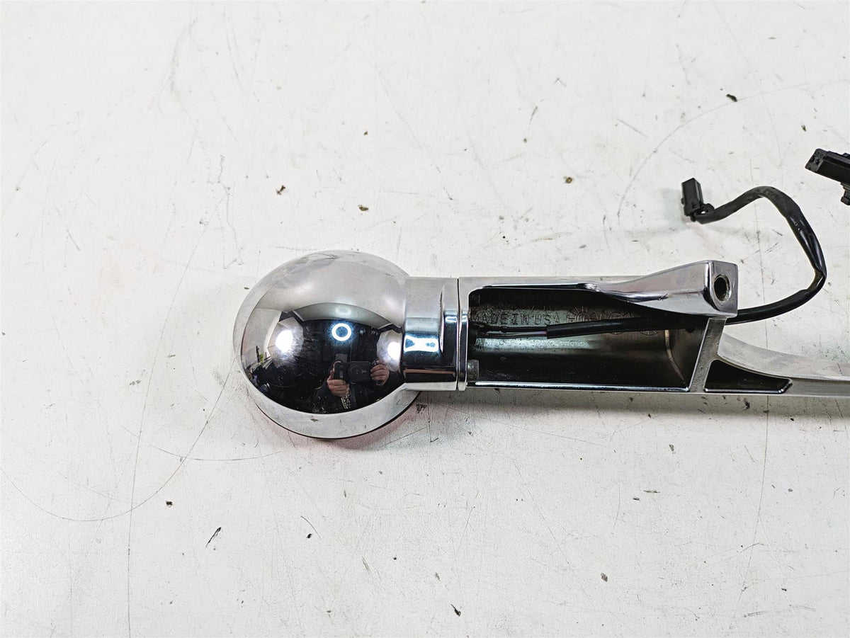 2009 Harley Touring FLHTCU Electra Glide Rear Blinker Turn Signal Bar 68510-74C {{ shop.shopifyCountryName }} - Mototech271