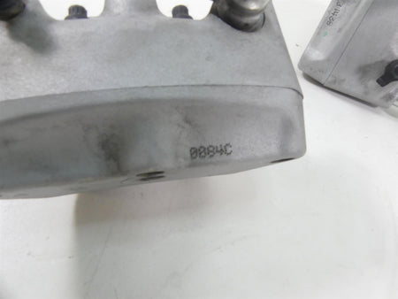 2004 Harley FLHTC SE CVO Electra Glide Front Brake Caliper Set 44381-99 44382-99 {{ shop.shopifyCountryName }} - Mototech271