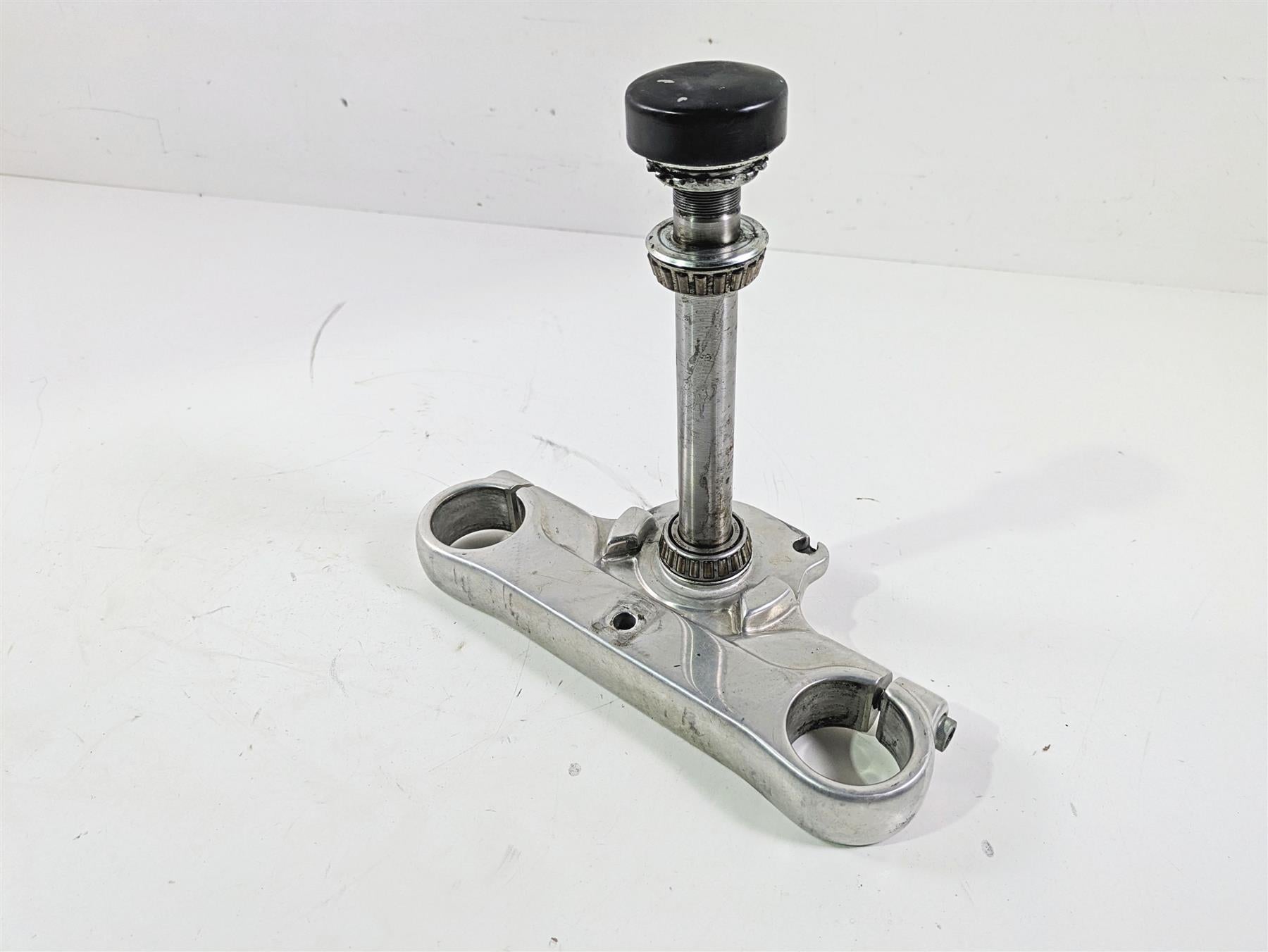 2010 Harley Dyna FXDB Street Bob Lower Triple Tree Steering Clamp 45867-08
