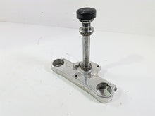 Load image into Gallery viewer, 2010 Harley Dyna FXDB Street Bob Lower Triple Tree Steering Clamp 45867-08
