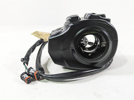 2020 Harley Touring FLHT Electra Glide Right Hand Control Switch 71500127C {{ shop.shopifyCountryName }} - Mototech271