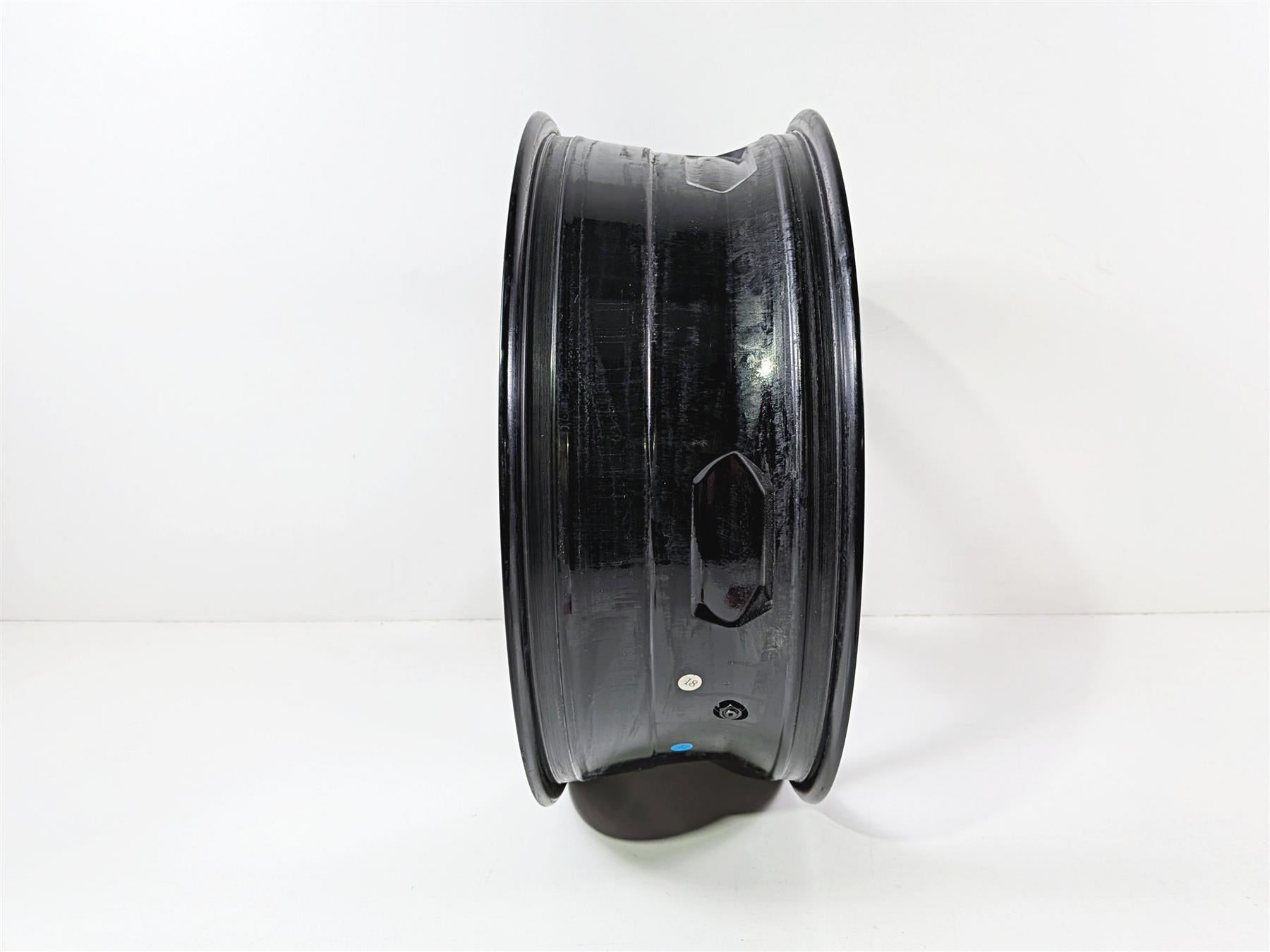 2019 Triumph Speed Triple RS 1050 Straight Nice Rear Wheel Rim 17x6 T2010574 {{ shop.shopifyCountryName }} - Mototech271