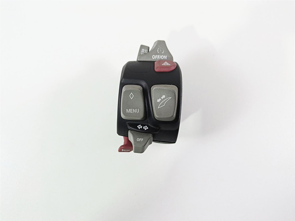 2019 BMW R1250RT K52 Left Hand Turn Signal Control Switch - Read 61318388633 {{ shop.shopifyCountryName }} - Mototech271