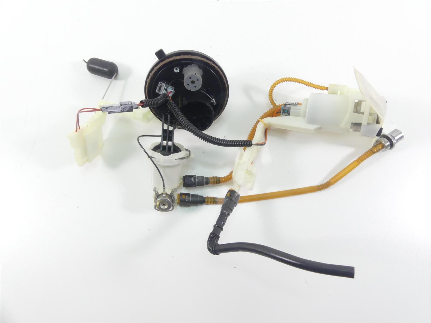 2016 Harley Touring FLHTP Electra Glide Fuel Gas Petrol Pump 7K 75069-08 {{ shop.shopifyCountryName }} - Mototech271