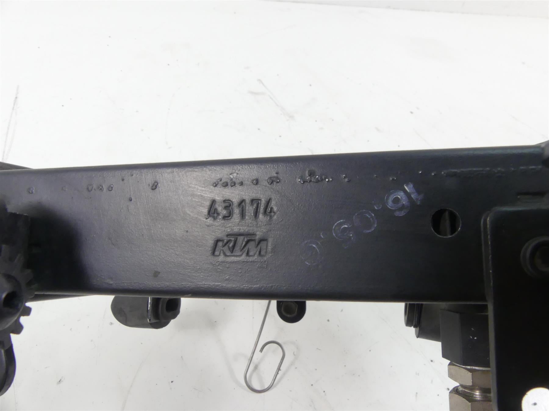 2006 Ducati 999 Biposto Oil Cooler Radiator + Cover & Lines 54840421A {{ shop.shopifyCountryName }} - Mototech271