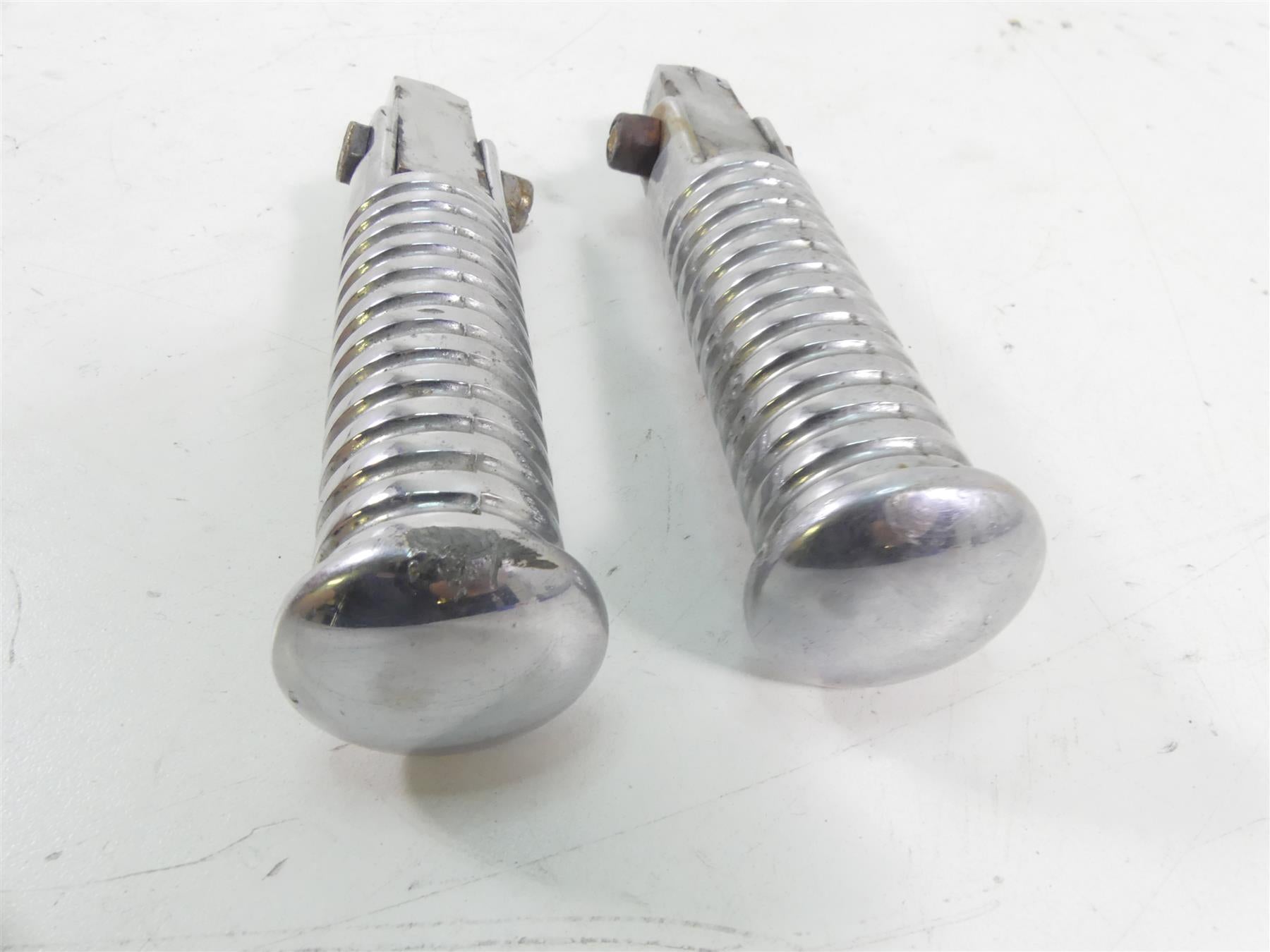 1978 Harley XLH1000 Sportster Ironhead Rear Passenger Footpeg Set 50907-69 {{ shop.shopifyCountryName }} - Mototech271