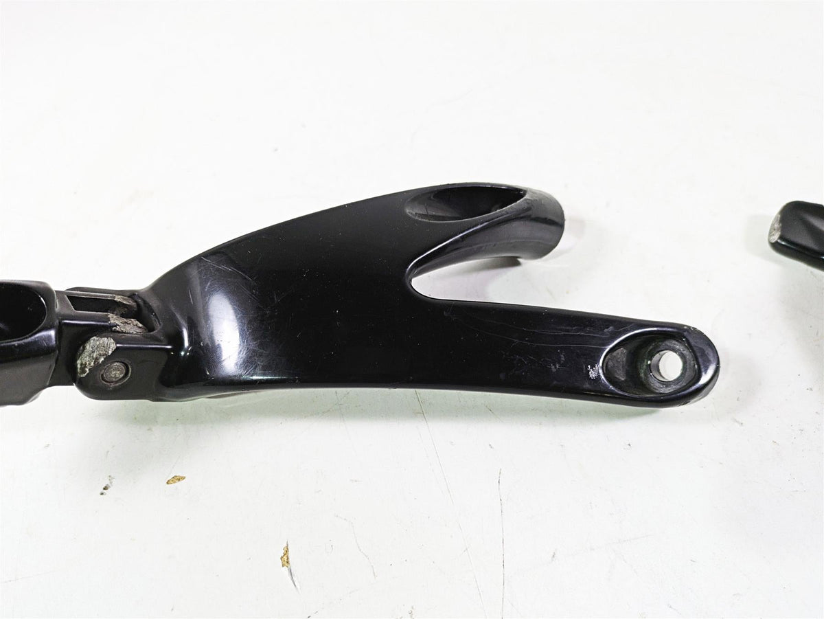 2018 Harley Softail FXFBS Fat Bob Right Rider Footpeg & Brake Pedal 50500746 {{ shop.shopifyCountryName }} - Mototech271